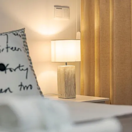 Studios Funchal * 丰沙尔