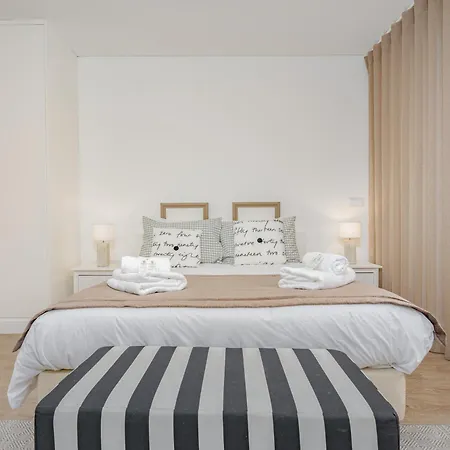 Studios Funchal * Φουνκάλ